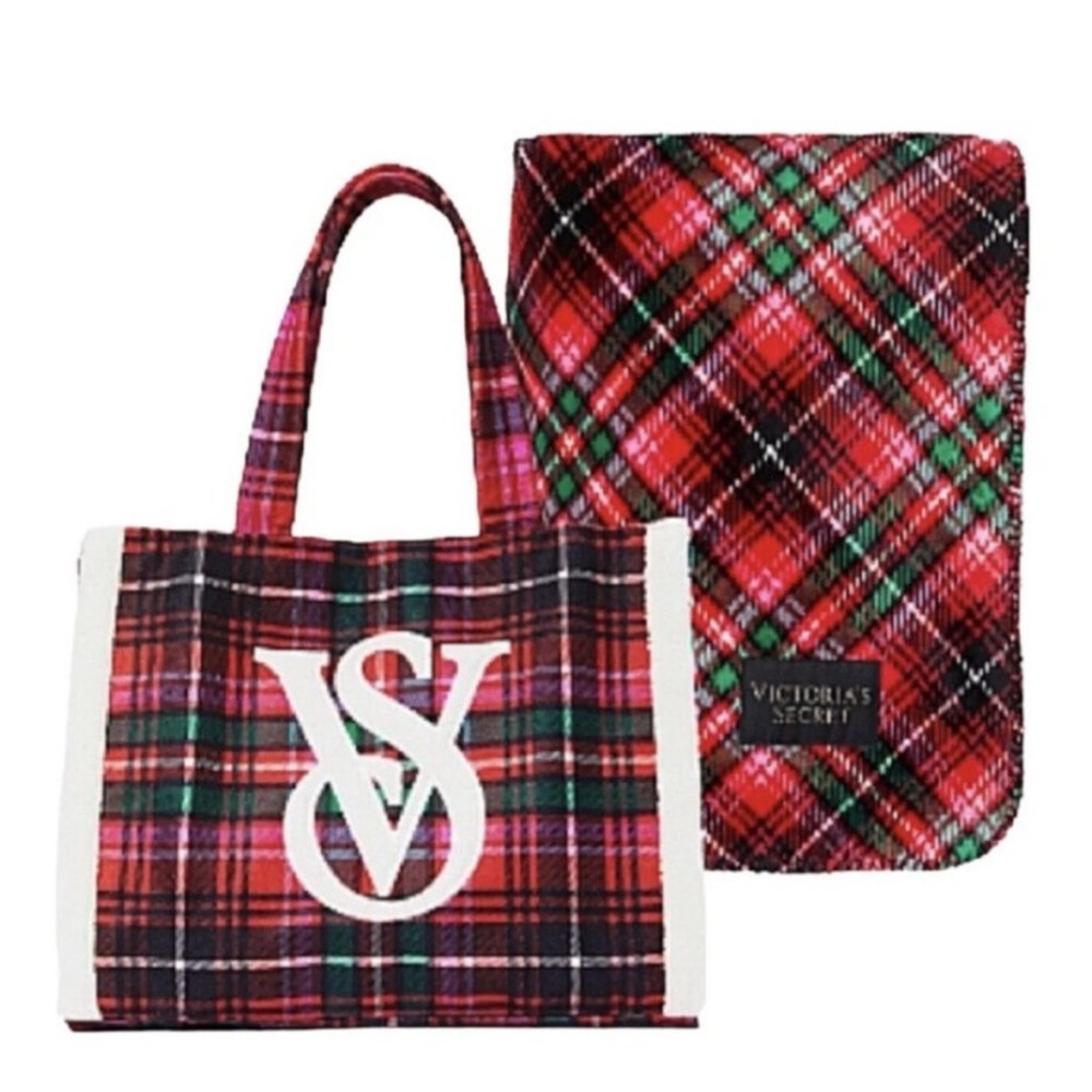 VS Blanket and tote